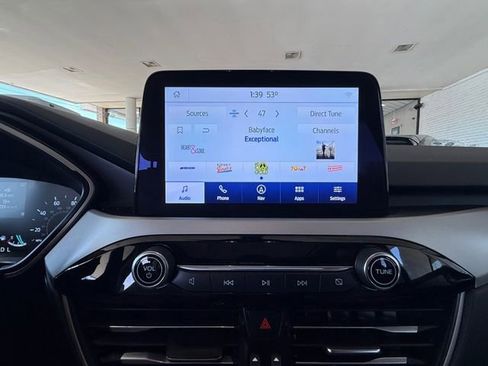 Used 2020 Ford Escape SE image 21