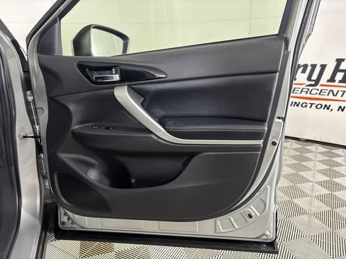 Used 2024 Mitsubishi Eclipse Cross SEL AWD/4WD image 28