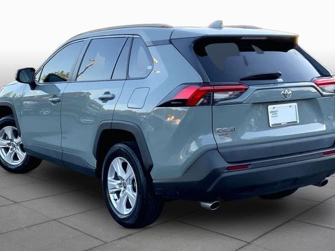 Used 2021 Toyota RAV4 XLE FWD image 12