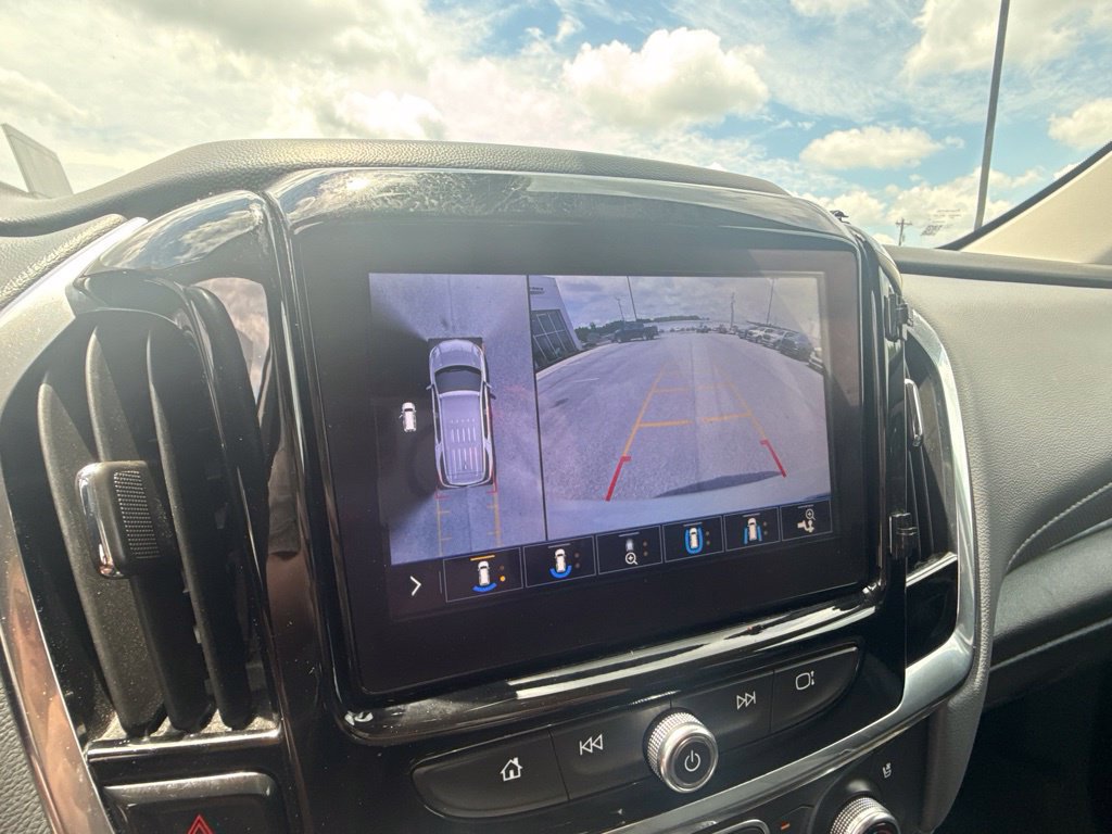 Used 2021 Chevrolet Traverse Premier AWD/4WD image 28