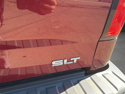 Used 2015 GMC Sierra 1500 SLT w/ SLT Crew Cab Value Package AWD/4WD image 32