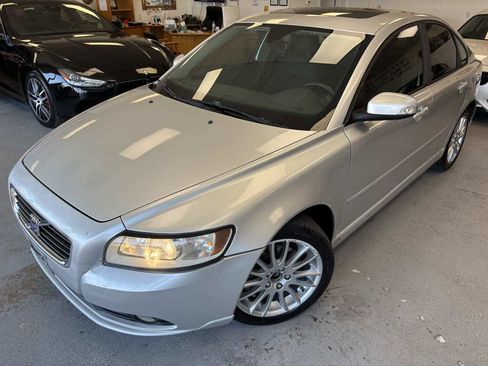 Used 2010 Volvo S40 2.4i FWD image 9