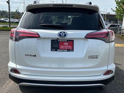 Certified 2018 Toyota RAV4 Limited AWD/4WD image 6