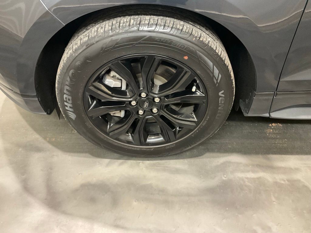 Used 2024 Ford Edge SE w/ Black Appearance Package AWD/4WD image 6