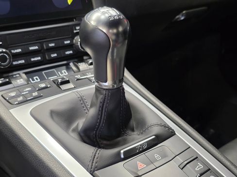 Used 2022 Porsche 718 Cayman image 32