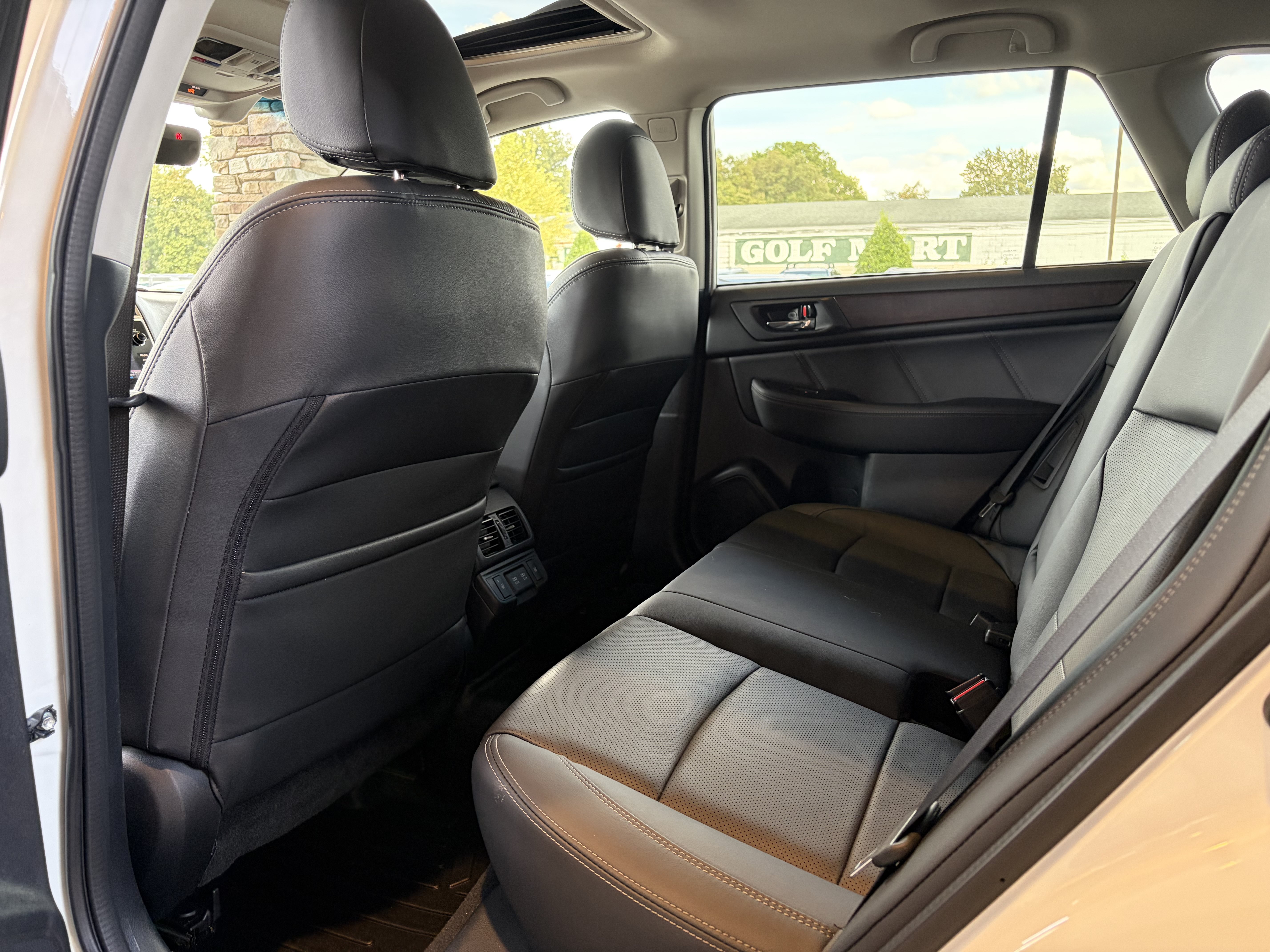 Used 2019 Subaru Outback 2.5i Limited AWD/4WD image 24