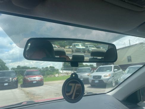 Used 2012 Toyota Corolla LE image 19