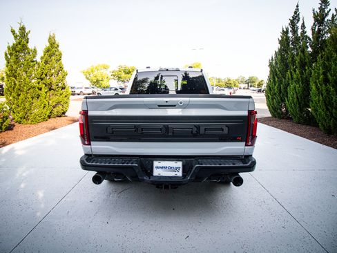Used 2025 Ford F150 Raptor w/ Equipment Group 803A Raptor R AWD/4WD image 9