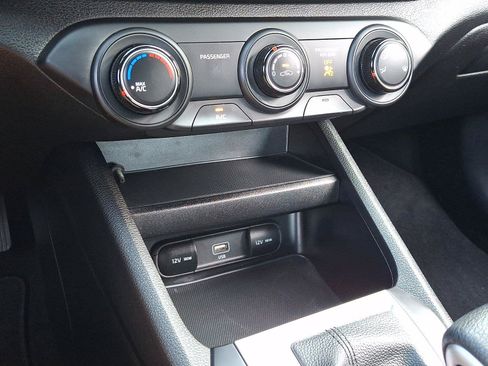 Used 2023 Kia Forte LXS w/ LXS Technology Package FWD image 15