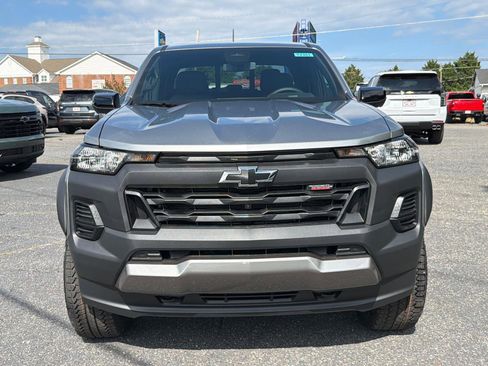 New 2026 Chevrolet Colorado Trail Boss AWD/4WD image 2