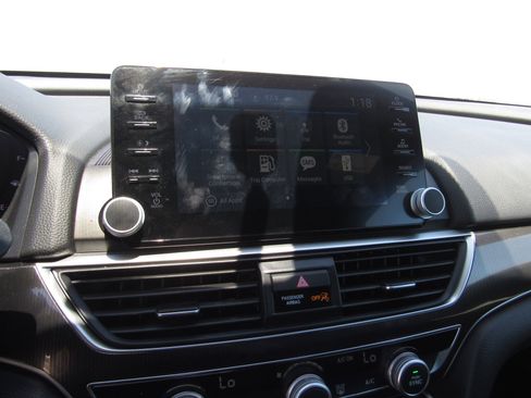 Used 2020 Honda Accord Sport image 17