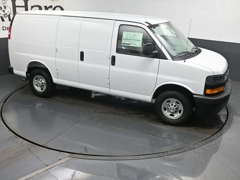New 2026 Chevrolet Express 2500 image 16