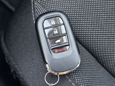 Used 2025 Honda CR-V LX image 31