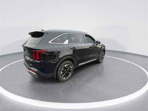 Used 2025 Kia Sorento S w/ Panoramic Sunroof Package image 8