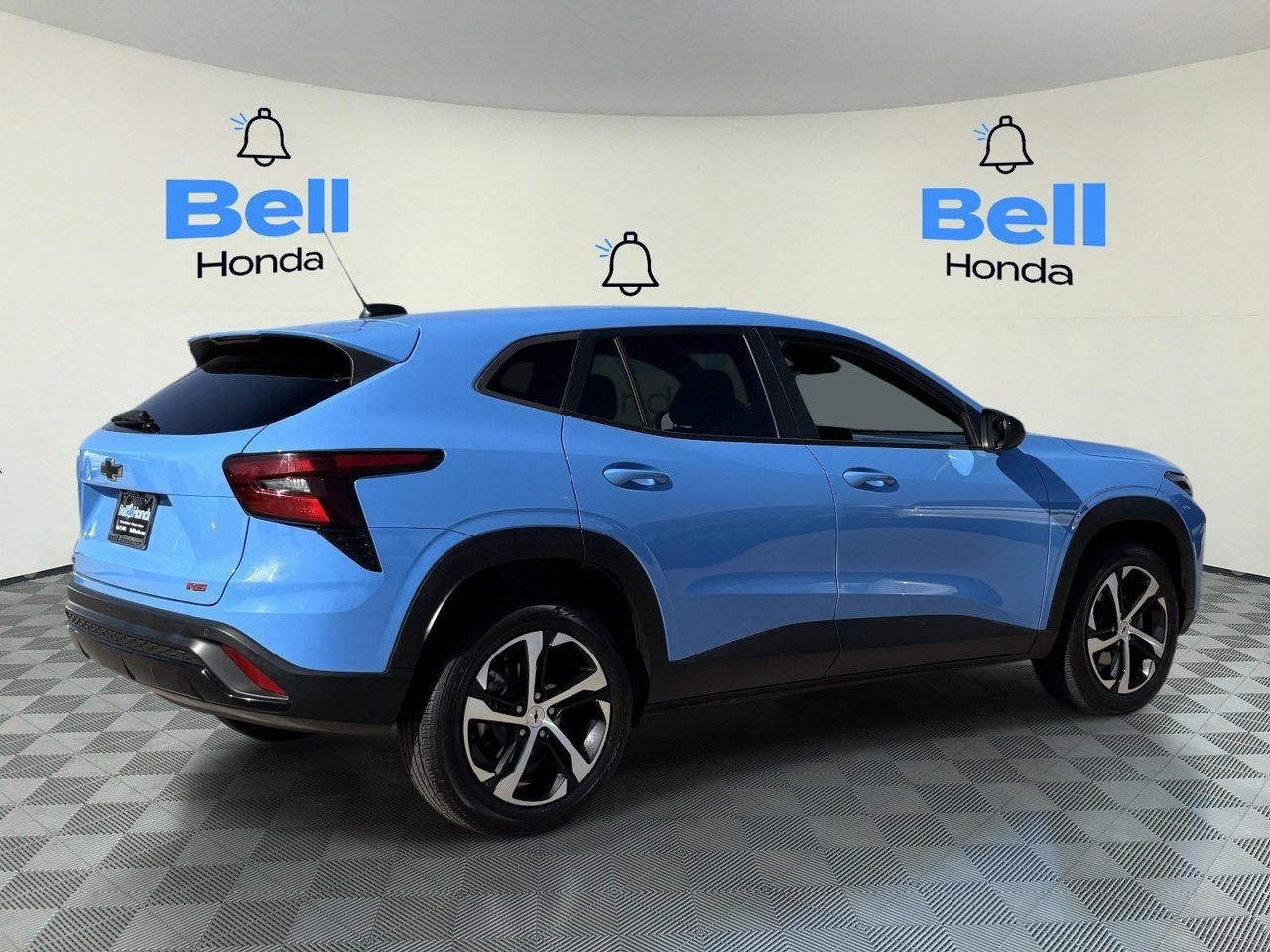 Used 2024 Chevrolet Trax RS FWD image 4