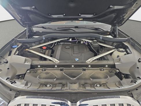 Used 2022 BMW X7 xDrive40i w/ Premium Package AWD/4WD image 36