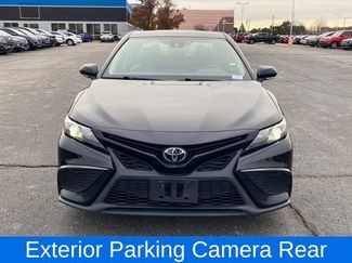 Used 2023 Toyota Camry SE video 2