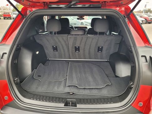 Used 2025 GMC Terrain Elevation image 26