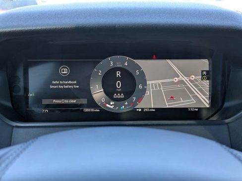 Used 2025 Land Rover Range Rover Velar Dynamic SE image 22