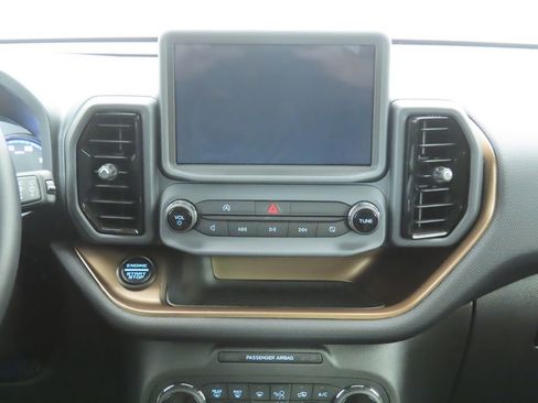 Used 2024 Ford Bronco Sport Outer Banks w/ Tech Package image 14