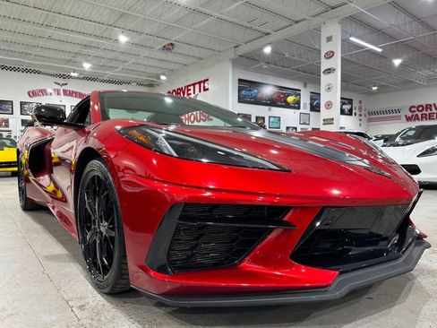 Used 2022 Chevrolet Corvette Stingray Premium Conv w/ Z51 Performance Package RWD image 4