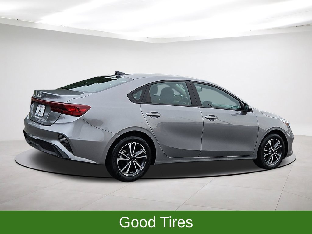 Used 2024 Kia Forte LXS FWD image 7