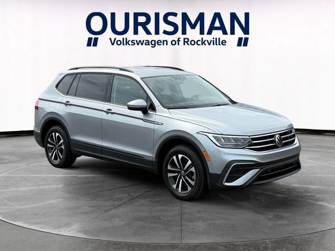 Used 2023 Volkswagen Tiguan S FWD image 1