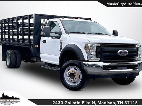 Used 2019 Ford F550 2WD Regular Cab Super Duty image 1
