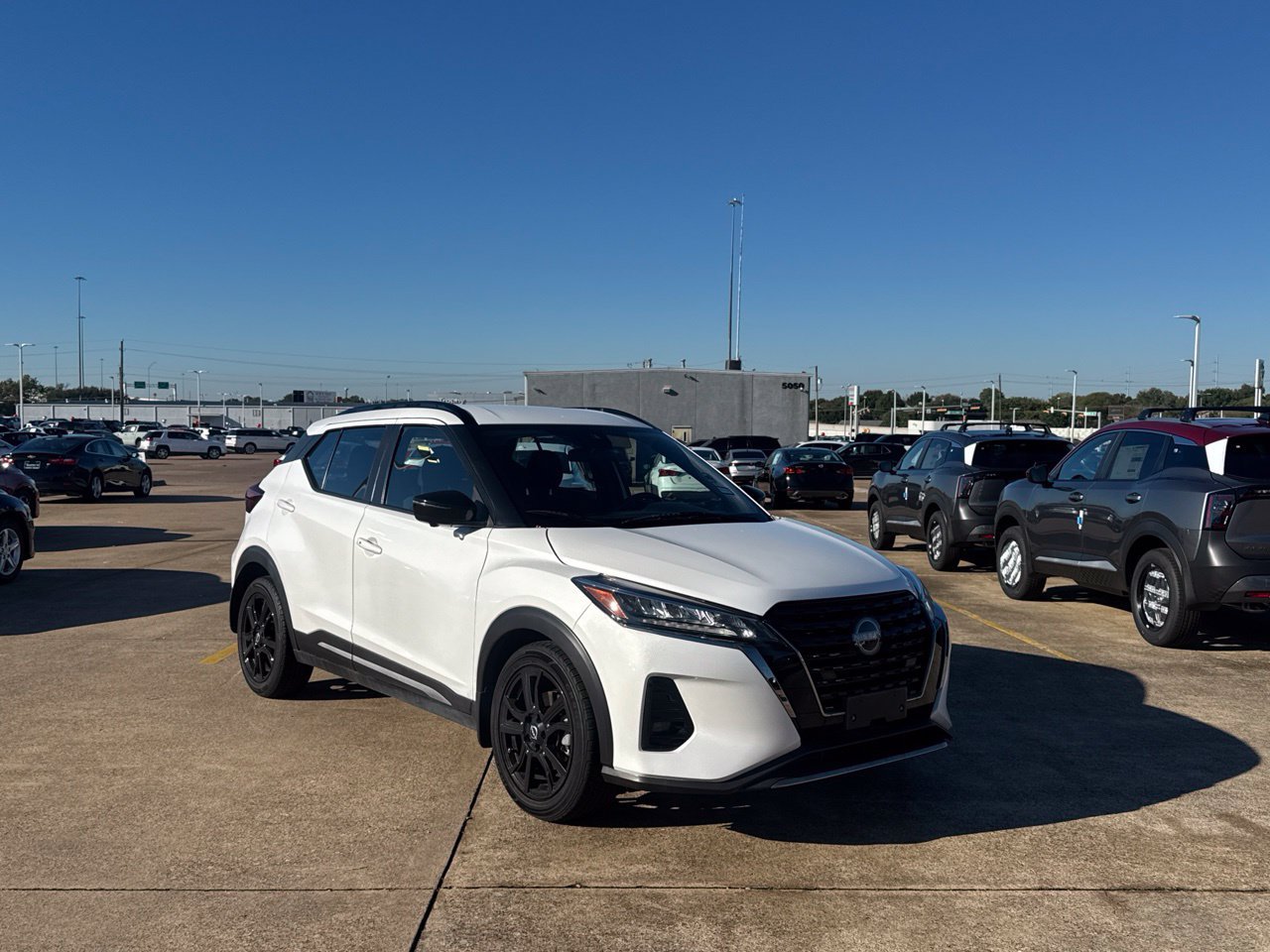 Certified 2023 Nissan Kicks SR w/ Exterior Package FWD image 1