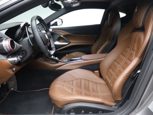 Used 2018 Ferrari 812 Superfast Base image 15