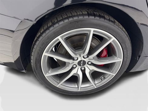 Used 2025 Genesis G70 2.5T image 86