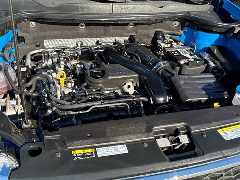 Certified 2023 Volkswagen Taos SE w/ Panoramic Sunroof Package image 10