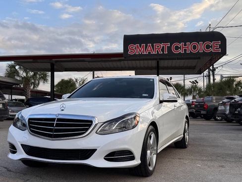 Used 2015 Mercedes-Benz E 350 4MATIC Sedan w/ Premium 1 Package image 4