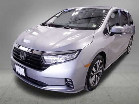 Used 2023 Honda Odyssey Touring image 1