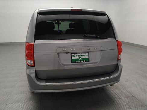 Used 2019 Dodge Grand Caravan SE w/ UConnect Hands-Free Group FWD image 6
