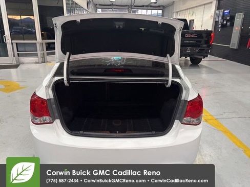 Used 2016 Chevrolet Cruze LS FWD image 39