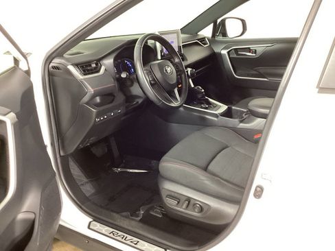 Used 2023 Toyota RAV4 SE w/ Weather & Moonroof Package AWD/4WD image 31