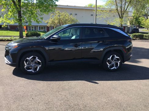 Used 2022 Hyundai Tucson SEL w/ Convenience + Premium Package AWD/4WD image 3