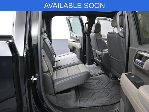 Used 2023 Chevrolet Silverado 1500 ZR2 w/ Technology Package AWD/4WD image 32