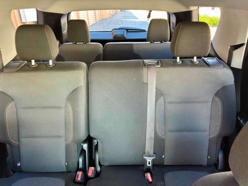 Used 2019 Chevrolet Traverse LS FWD image 54