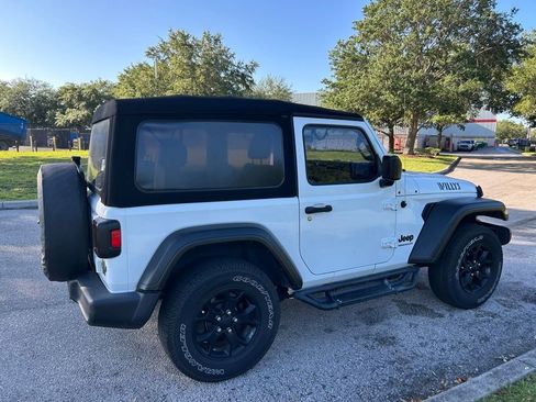 Used 2021 Jeep Wrangler Sport AWD/4WD image 6