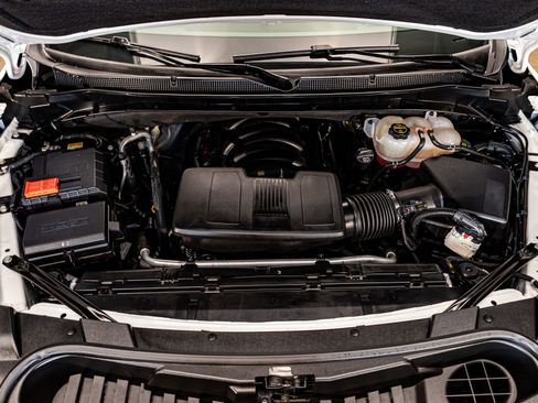 Used 2025 Chevrolet Tahoe Z71 w/ Z71 Off-Road Package image 31