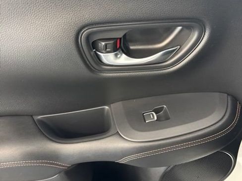 Used 2024 Honda HR-V Sport image 19