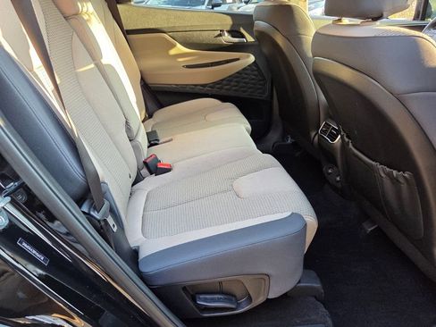 Used 2023 Hyundai Santa Fe SE image 17