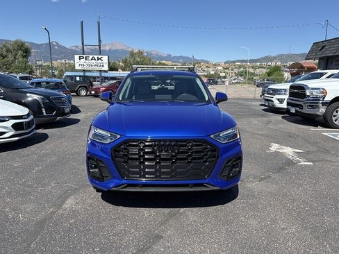 Used 2022 Audi Q5 e Premium Plus w/ Premium Plus Package AWD/4WD image 2