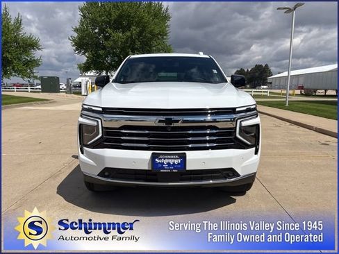 New 2026 Chevrolet Suburban LT w/ Comfort Package AWD/4WD image 3