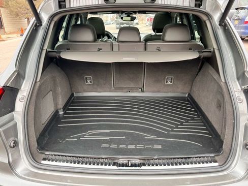 Used 2016 Porsche Cayenne S image 22