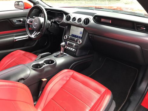 Used 2021 Ford Mustang GT Premium w/ GT Performance Package image 11