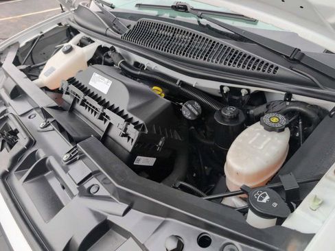 Used 2022 GMC Savana 2500 w/ Driver Convenience Package image 31