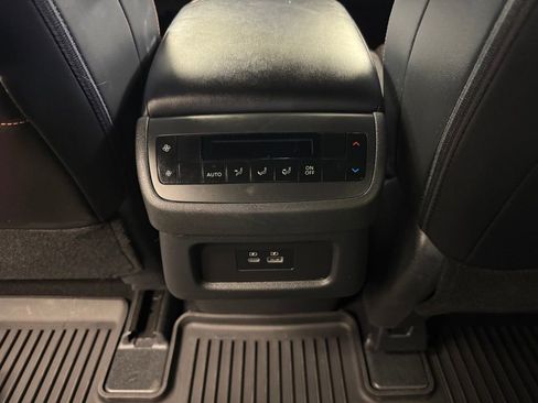 Used 2025 Nissan Pathfinder Rock Creek AWD/4WD image 16